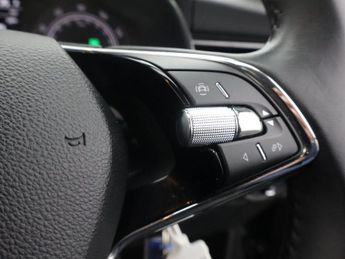 SKODA SCALA 1.5 TSI SE Hatchback 5dr Petrol DSG Euro 6 (s/s) (150 ps)