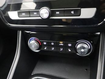 MG MG ZS 44.5kWh Exclusive SUV 5dr Electric Auto (143 ps)