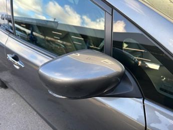 NISSAN LEAF 40kWh Tekna Hatchback 5dr Electric Auto (150 ps)