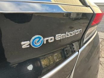 NISSAN LEAF 40kWh Tekna Hatchback 5dr Electric Auto (150 ps)