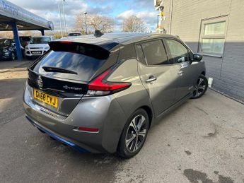 NISSAN LEAF 40kWh Tekna Hatchback 5dr Electric Auto (150 ps)