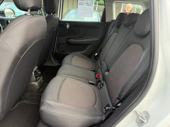 MINI COUNTRYMAN 1.5 Cooper Classic SUV 5dr Petrol Steptronic Euro 6 (s/s) (136 p