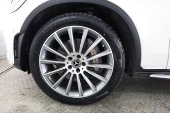 MERCEDES-BENZ GLC 2.0 GLC220d AMG Line (Premium) Coupe G-Tronic+ 4MATIC Euro 6 (s/