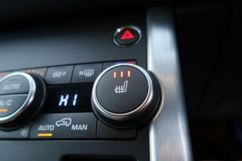 LAND ROVER RANGE ROVER EVOQUE 2.0 TD4 SE Tech SUV 5dr Diesel Auto 4WD Euro 6 (s/s) (180 ps)