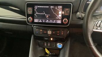 NISSAN LEAF 59kWh e+ Tekna Hatchback 5dr Electric Auto (217 ps)