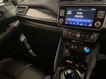 NISSAN LEAF 59kWh e+ Tekna Hatchback 5dr Electric Auto (217 ps)