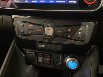 NISSAN LEAF 59kWh e+ Tekna Hatchback 5dr Electric Auto (217 ps)