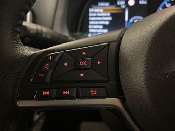 NISSAN LEAF 59kWh e+ Tekna Hatchback 5dr Electric Auto (217 ps)