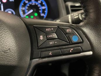 NISSAN LEAF 59kWh e+ Tekna Hatchback 5dr Electric Auto (217 ps)