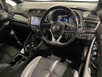 NISSAN LEAF 59kWh e+ Tekna Hatchback 5dr Electric Auto (217 ps)