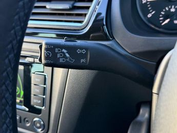 SKODA RAPID SPACEBACK 1.4 TSI Elegance Hatchback 5dr Petrol DSG Euro 5 (122 ps)