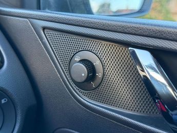 SKODA RAPID SPACEBACK 1.4 TSI Elegance Hatchback 5dr Petrol DSG Euro 5 (122 ps)