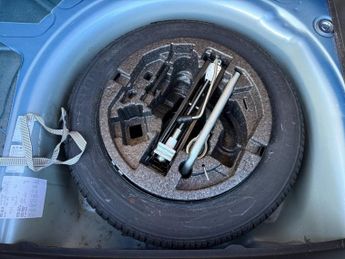 SKODA RAPID SPACEBACK 1.4 TSI Elegance Hatchback 5dr Petrol DSG Euro 5 (122 ps)