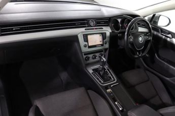VOLKSWAGEN PASSAT 2.0 TDI BlueMotion Tech SE Business Saloon 4dr Diesel DSG Euro 6