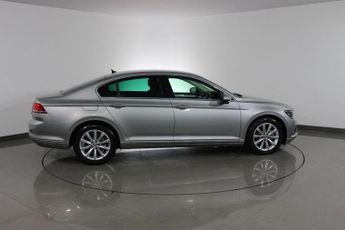 VOLKSWAGEN PASSAT 2.0 TDI BlueMotion Tech SE Business Saloon 4dr Diesel DSG Euro 6