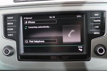 VOLKSWAGEN PASSAT 2.0 TDI BlueMotion Tech SE Business Saloon 4dr Diesel DSG Euro 6