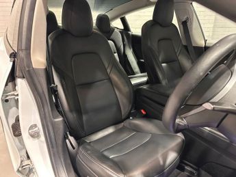 TESLA Model 3 Standard Range Plus Saloon 4dr Electric Auto RWD (241 bhp)