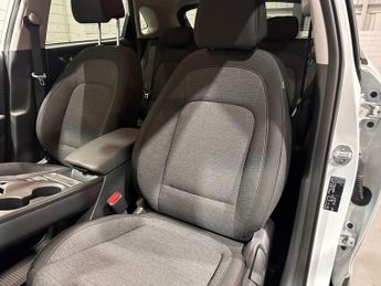 HYUNDAI KONA 64kWh Premium SUV 5dr Electric Auto (10.5kW Charger) (204 ps)