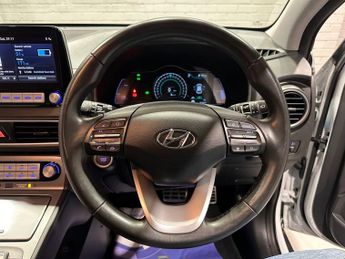 HYUNDAI KONA 64kWh Premium SUV 5dr Electric Auto (10.5kW Charger) (204 ps)