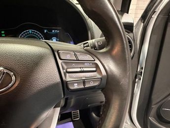 HYUNDAI KONA 64kWh Premium SUV 5dr Electric Auto (10.5kW Charger) (204 ps)