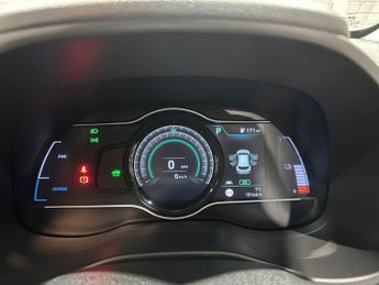 HYUNDAI KONA 64kWh Premium SUV 5dr Electric Auto (10.5kW Charger) (204 ps)