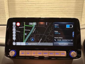 HYUNDAI KONA 64kWh Premium SUV 5dr Electric Auto (10.5kW Charger) (204 ps)