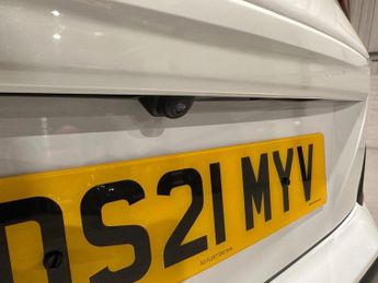 HYUNDAI KONA 64kWh Premium SUV 5dr Electric Auto (10.5kW Charger) (204 ps)