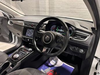 MG MG5 52.5kWh Excite Estate 5dr Electric Auto (156 ps)