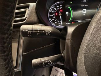 MG MG5 52.5kWh Excite Estate 5dr Electric Auto (156 ps)