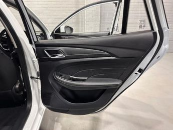 MG MG5 52.5kWh Excite Estate 5dr Electric Auto (156 ps)