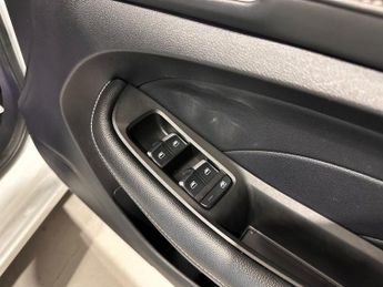 MG MG5 52.5kWh Excite Estate 5dr Electric Auto (156 ps)