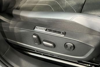 VOLKSWAGEN ID5 Pro Performance 77kWh Tech SUV 5dr Electric Auto (204 ps) Androi