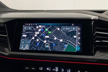 AUDI Q4 E-TRON 40 Launch Edition SUV 5dr Electric Auto 82kWh (204 ps) Rear Park