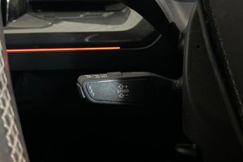 AUDI Q4 E-TRON 40 Launch Edition SUV 5dr Electric Auto 82kWh (204 ps) Rear Park