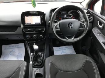 RENAULT CLIO 0.9 TCe Dynamique Nav Hatchback 5dr Petrol Manual Euro 6 (s/s) (