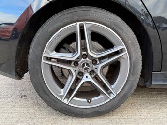 MERCEDES-BENZ A-CLASS 2.0 A220 AMG Line Hatchback 5dr Petrol 7G-DCT Euro 6 (s/s) (190 