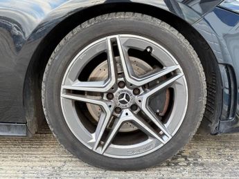 MERCEDES-BENZ A-CLASS 2.0 A220 AMG Line Hatchback 5dr Petrol 7G-DCT Euro 6 (s/s) (190 