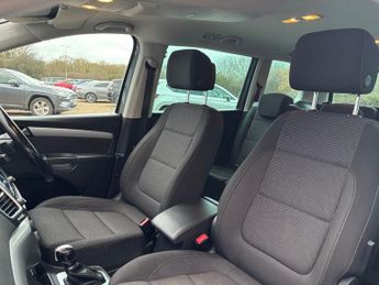 VOLKSWAGEN SHARAN 2.0 TDI SE MPV 5dr Diesel DSG Euro 6 (s/s) (150 ps)