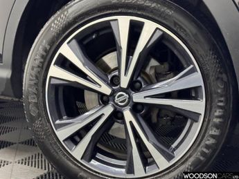 NISSAN QASHQAI 1.3 DIG-T N-Connecta SUV 5dr Petrol DCT Auto Euro 6 (s/s) (160 p