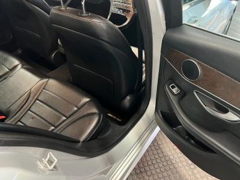 MERCEDES-BENZ C-CLASS 2.0 C200 AMG Line Saloon 4dr Petrol 7G-Tronic+ Euro 6 (s/s) (184