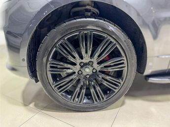 LAND ROVER RANGE ROVER SPORT 3.0 SD V6 Autobiography Dynamic SUV 5dr Diesel Auto 4WD Euro 6 (