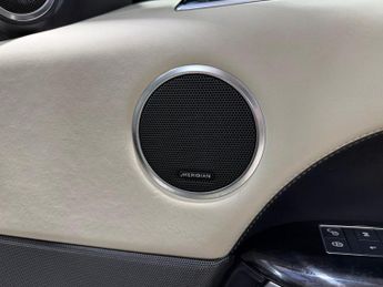 LAND ROVER RANGE ROVER SPORT 3.0 SD V6 Autobiography Dynamic SUV 5dr Diesel Auto 4WD Euro 6 (