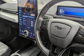FORD MUSTANG MACH-E Standard Range 70kWh SUV 5dr Electric Automatic (269 ps)