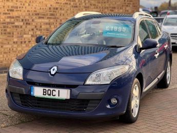 RENAULT MEGANE 1.5 dCi Dynamique TomTom Sport Tourer 5dr Diesel Manual Euro 5 (