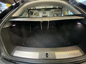 LAND ROVER RANGE ROVER VELAR 2.0 D180 R-Dynamic SE SUV 5dr Diesel Auto 4WD Euro 6 (s/s) (180 