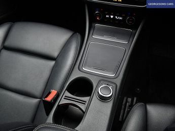 MERCEDES-BENZ GLA 1.6 GLA200 Sport SUV 5dr Petrol 7G-DCT Euro 6 (s/s) (156 ps)