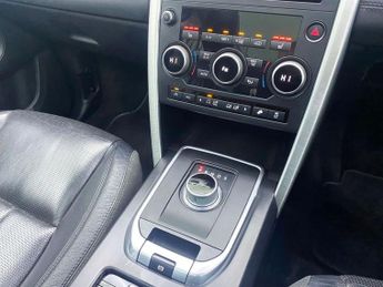 LAND ROVER DISCOVERY SPORT 2.0 TD4 HSE Black SUV 5dr Diesel Auto 4WD Euro 6 (s/s) (180 ps)