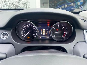 LAND ROVER DISCOVERY SPORT 2.0 TD4 HSE Black SUV 5dr Diesel Auto 4WD Euro 6 (s/s) (180 ps)