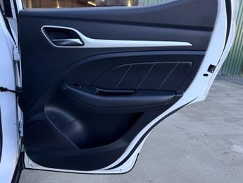 MG MG ZS 44.5kWh Exclusive SUV 5dr Electric Auto (143 ps)