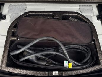 HYUNDAI KONA 64kWh Premium SUV 5dr Electric Auto (10.5kW Charger) (204 ps)